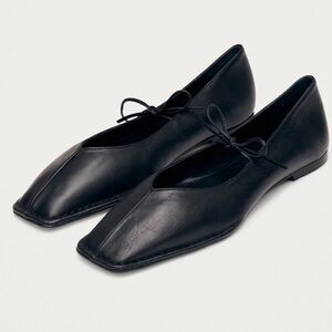 Alohas Elegant Black Leather Women's Ballet Flats